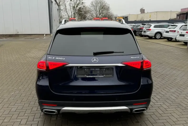Mercedes-Benz GLE 300 din 2021 cu 67.660 km - oferta MER134652 - foto 7