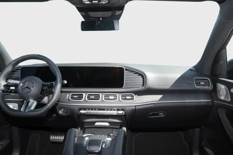 Mercedes-Benz GLE 450 din 2025 cu 8.900 km - oferta MER134657 - foto 4