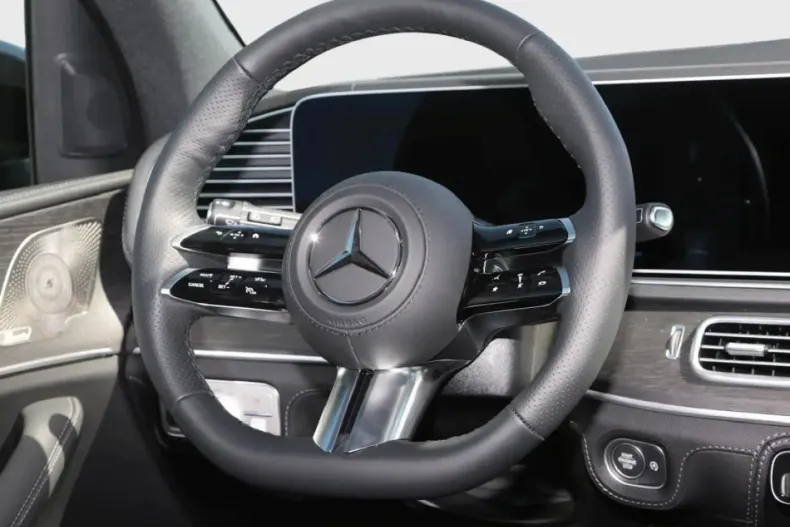 Mercedes-Benz GLE 450 din 2025 cu 8.900 km - oferta MER134657 - foto 5