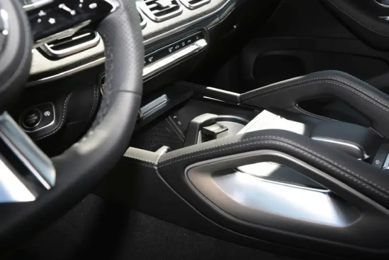 Mercedes-Benz GLE 450 din 2025 cu 8.900 km - oferta MER134657 - foto 13