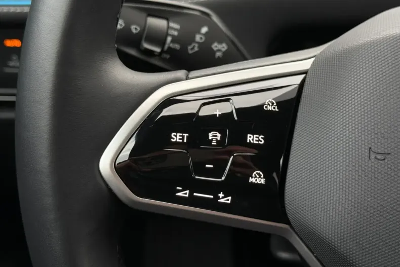 Volkswagen ID.7 din 2023 cu 3.692 km - oferta VOL134661 - foto 15