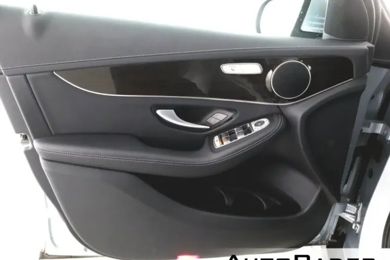 Mercedes-Benz GLC 220 din 2021 cu 37.970 km - oferta MER134662 - foto 7