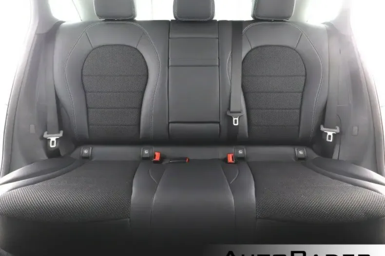 Mercedes-Benz GLC 220 din 2021 cu 37.970 km - oferta MER134662 - foto 8