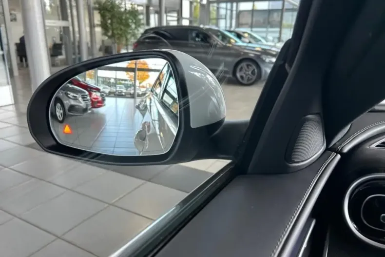 Mercedes-Benz C 180 din 2024 cu 36.956 km - oferta MER134663 - foto 9