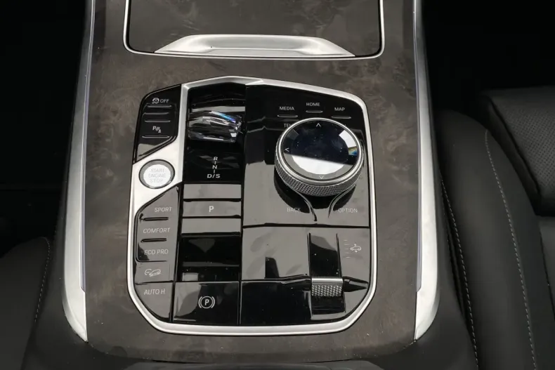 BMW X7 din 2024 cu 23.350 km - oferta BMW134667 - foto 9