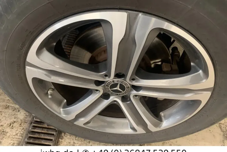 Mercedes-Benz GLC 300 din 2022 cu 61.303 km - oferta MER134671 - foto 9