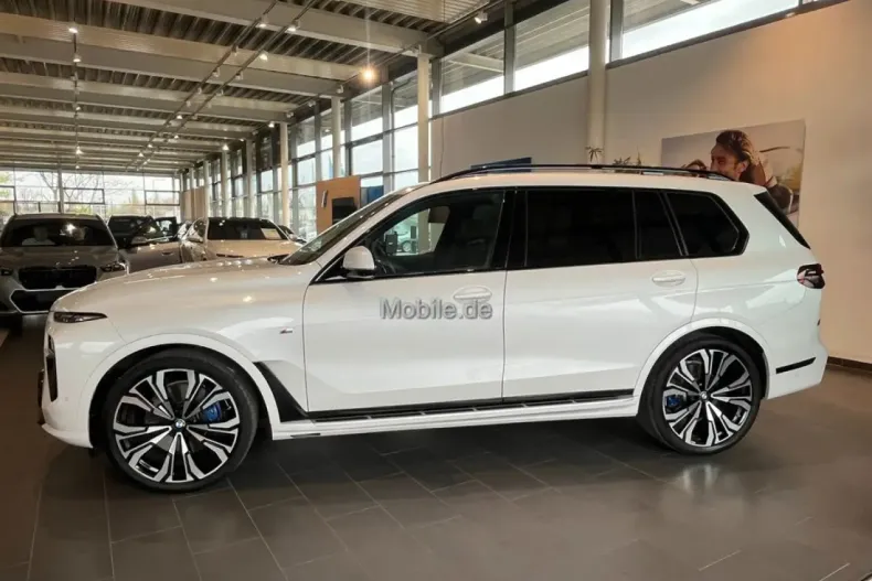 BMW X7 din 2024 cu 22.659 km - oferta BMW134675 - foto 3