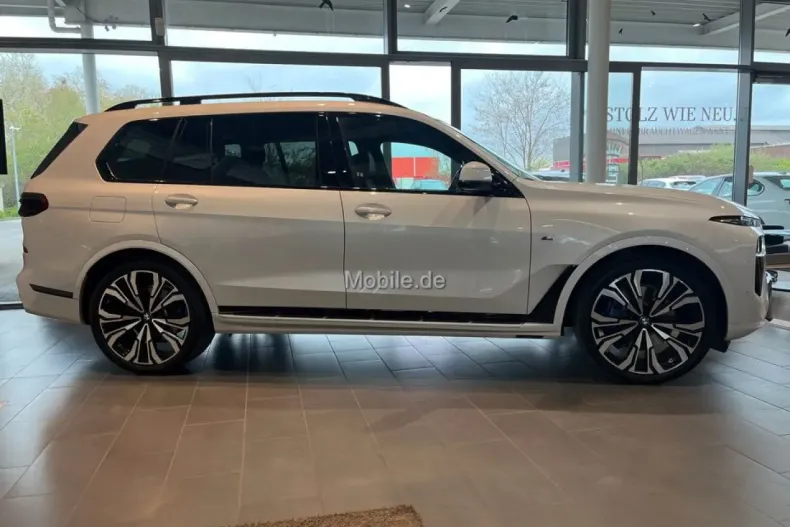 BMW X7 din 2024 cu 22.659 km - oferta BMW134675 - foto 7