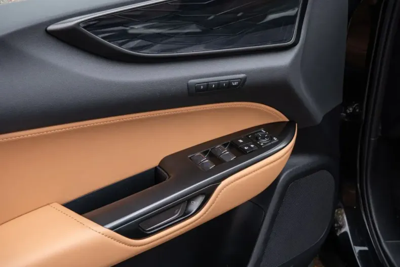 Lexus NX 450h din 2022 cu 99.779 km - oferta LEX134679 - foto 41