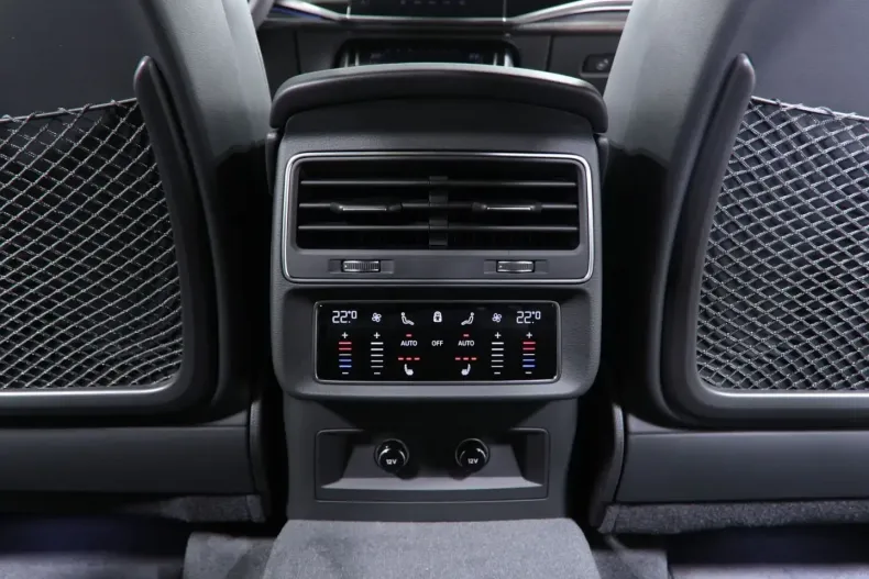 Audi Q8 din 2023 cu 24.800 km - oferta AUD134682 - foto 11