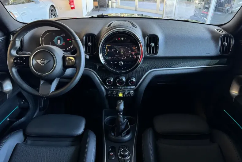 MINI Cooper SE Countryman din 2022 cu 27.560 km - oferta MIN134683 - foto 3