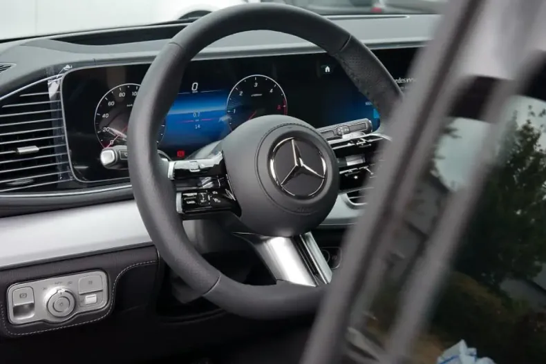 Mercedes-Benz GLE 450 din 2025 cu 9.999 km - oferta MER134684 - foto 9