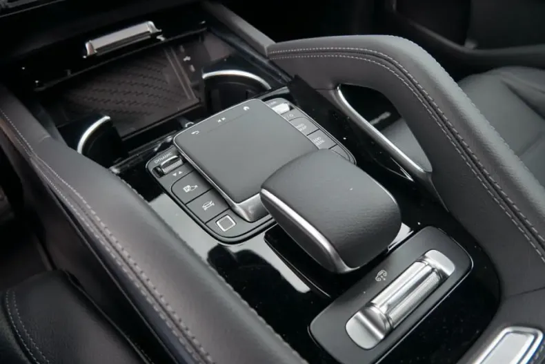 Mercedes-Benz GLE 450 din 2025 cu 9.999 km - oferta MER134684 - foto 11