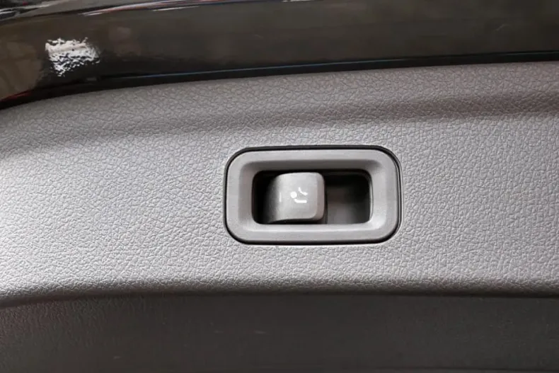 Mercedes-Benz GLE 450 din 2025 cu 9.999 km - oferta MER134684 - foto 15