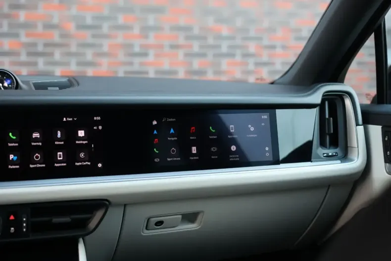 Porsche Cayenne din 2024 cu 48.361 km - oferta POR134689 - foto 4