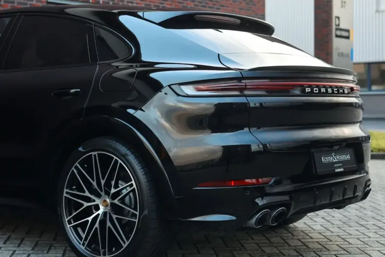 Porsche Cayenne din 2024 cu 48.361 km - oferta POR134689 - foto 9