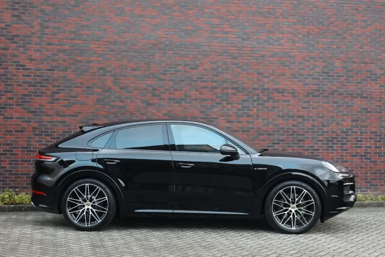 Porsche Cayenne din 2024 cu 48.361 km - oferta POR134689 - foto 11