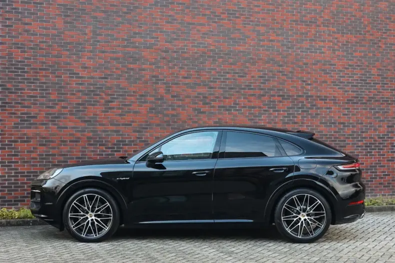 Porsche Cayenne din 2024 cu 48.361 km - oferta POR134689 - foto 12