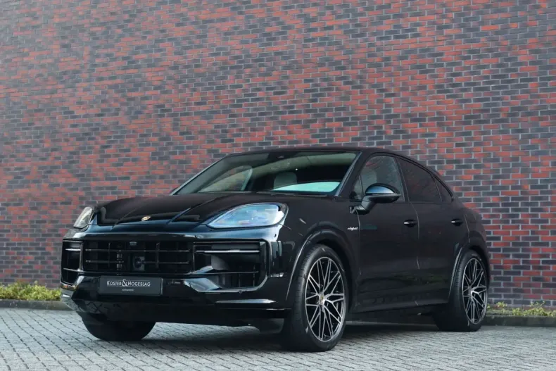 Porsche Cayenne din 2024 cu 48.361 km - oferta POR134689 - foto 13