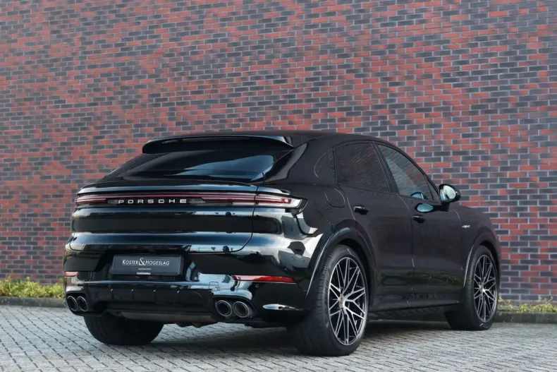 Porsche Cayenne din 2024 cu 48.361 km - oferta POR134689 - foto 14