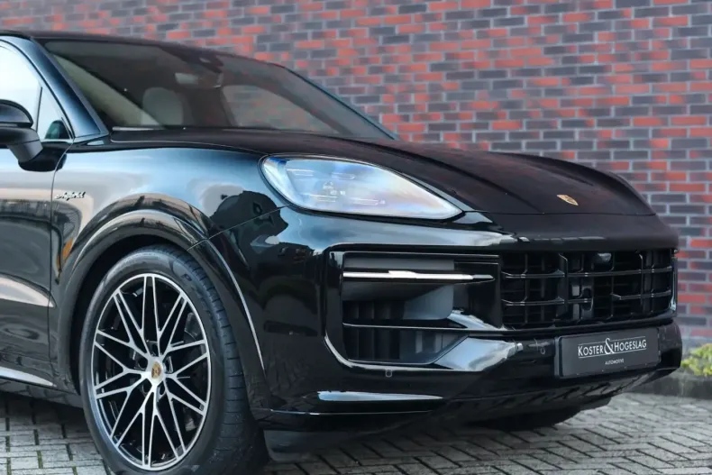 Porsche Cayenne din 2024 cu 48.361 km - oferta POR134689 - foto 15