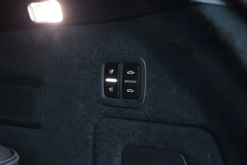 Porsche Cayenne din 2024 cu 48.361 km - oferta POR134689 - foto 22