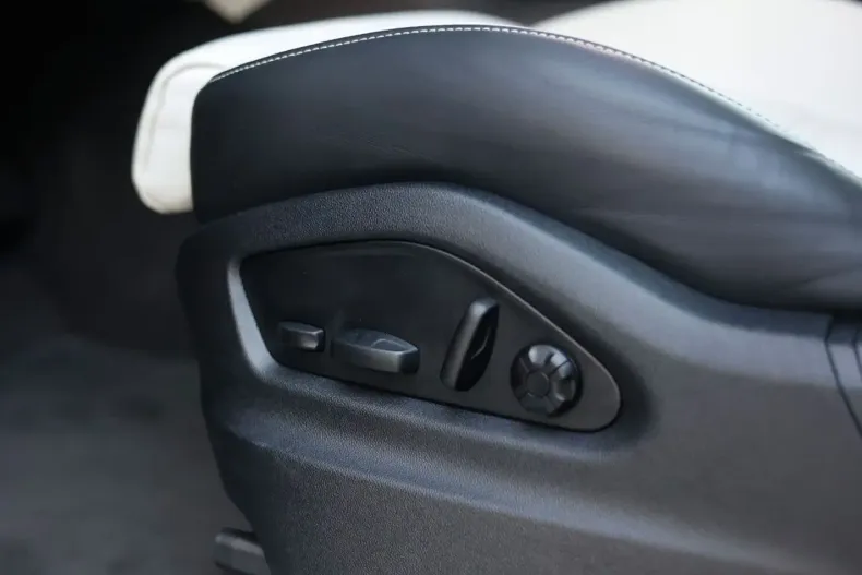 Porsche Cayenne din 2024 cu 48.361 km - oferta POR134689 - foto 26