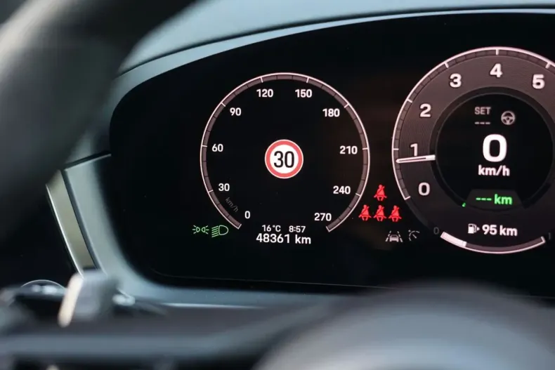 Porsche Cayenne din 2024 cu 48.361 km - oferta POR134689 - foto 43