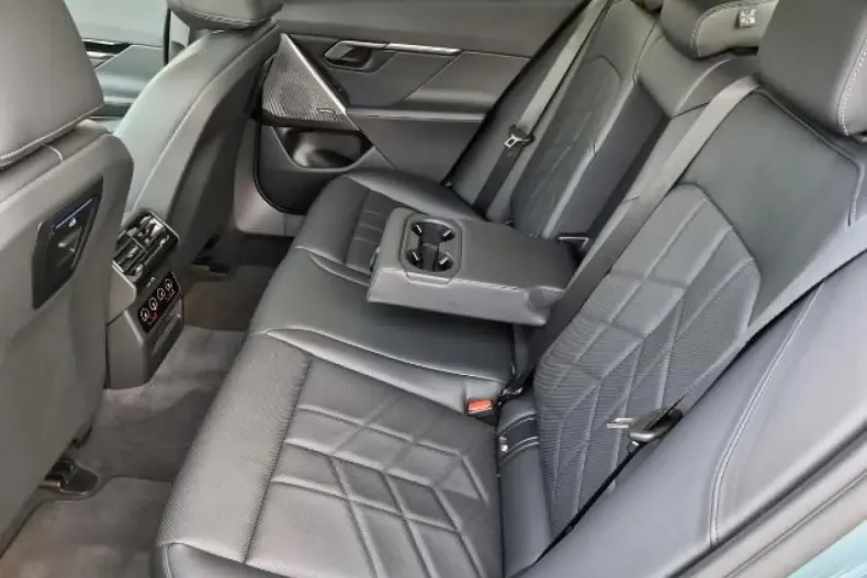 BMW 520 din 2024 cu 21.771 km - oferta BMW134699 - foto 13