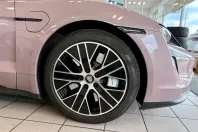 Porsche Taycan din 2023 cu 9.875 km - oferta POR134721 - foto 6
