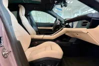 Porsche Taycan din 2023 cu 9.875 km - oferta POR134721 - foto 11