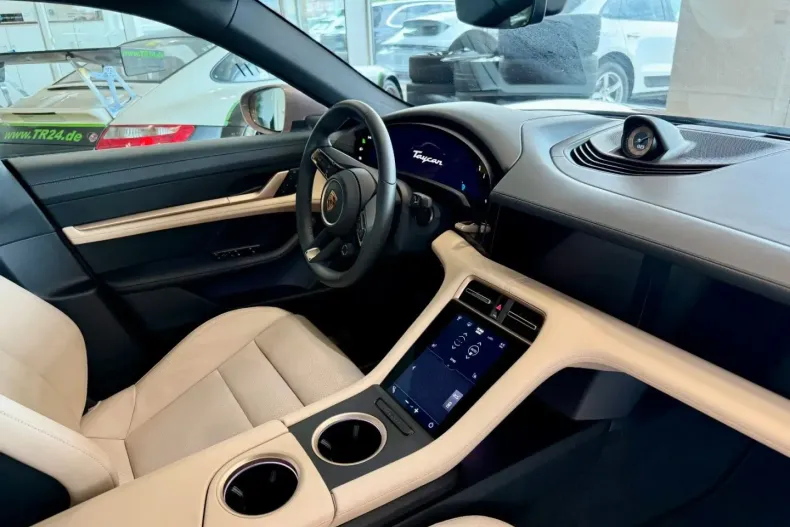 Porsche Taycan din 2023 cu 9.875 km - oferta POR134721 - foto 12