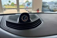 Porsche Taycan din 2023 cu 9.875 km - oferta POR134721 - foto 18