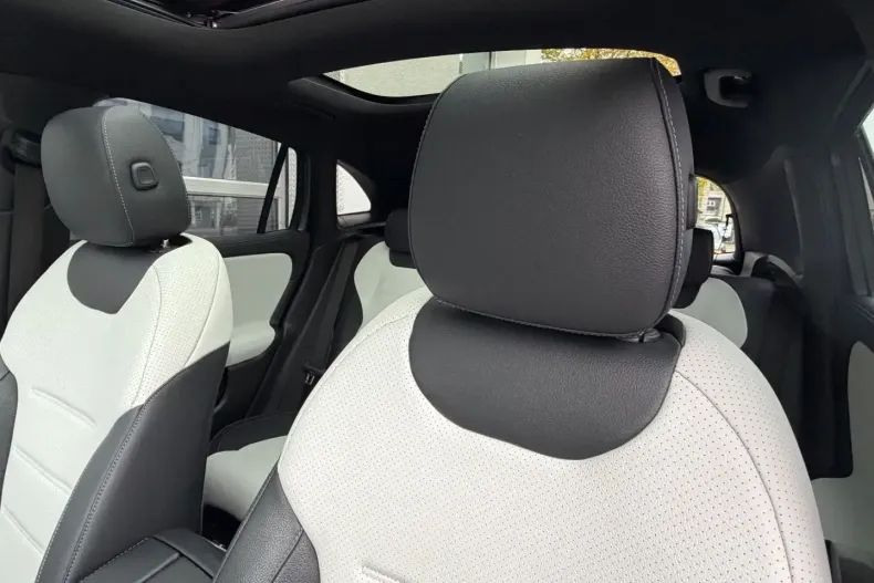 Mercedes-Benz GLA 250 din 2022 cu 108.089 km - oferta MER134723 - foto 23