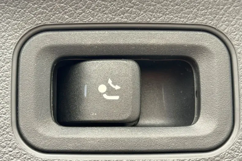 Mercedes-Benz GLA 250 din 2022 cu 108.089 km - oferta MER134723 - foto 49