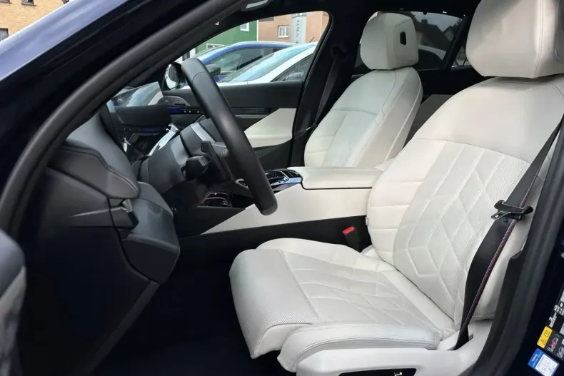 BMW i5 din 2024 cu 39.911 km - oferta BMW134739 - foto 14