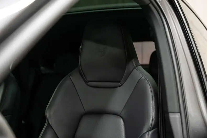 Porsche Cayenne din 2024 cu 21.400 km - oferta POR134743 - foto 22