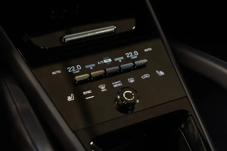 Porsche Cayenne din 2024 cu 21.400 km - oferta POR134743 - foto 24