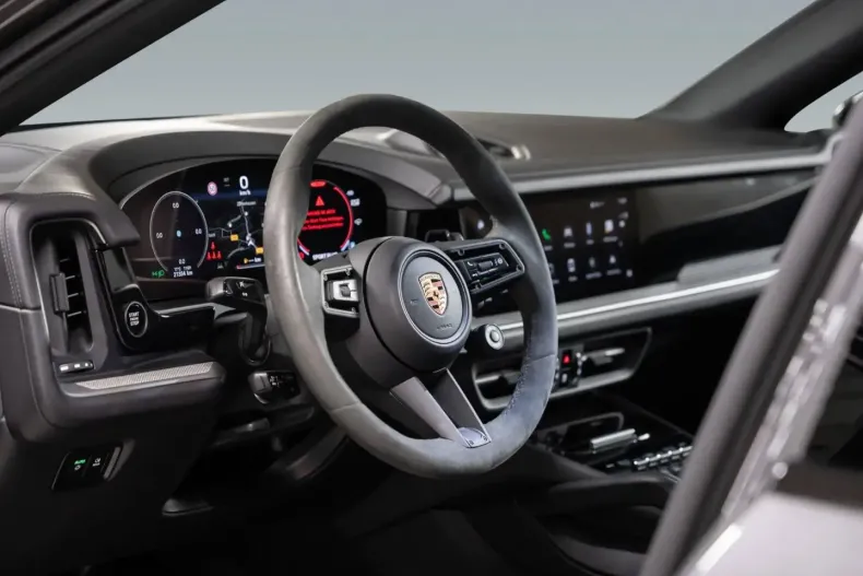 Porsche Cayenne din 2024 cu 21.400 km - oferta POR134743 - foto 28