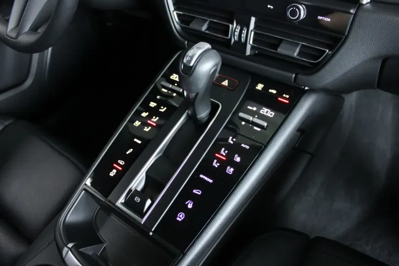 Porsche Macan din 2022 cu 36.148 km - oferta POR134749 - foto 13