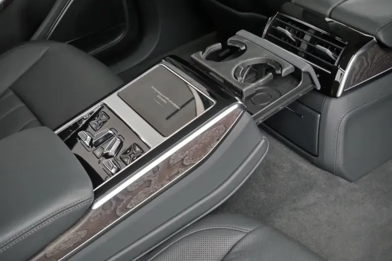 Audi A8 din 2024 cu 59.950 km - oferta AUD134756 - foto 15