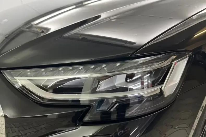 Audi A8 din 2023 cu 32.161 km - oferta AUD134758 - foto 4