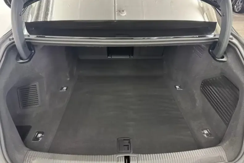 Audi A8 din 2023 cu 32.161 km - oferta AUD134758 - foto 5