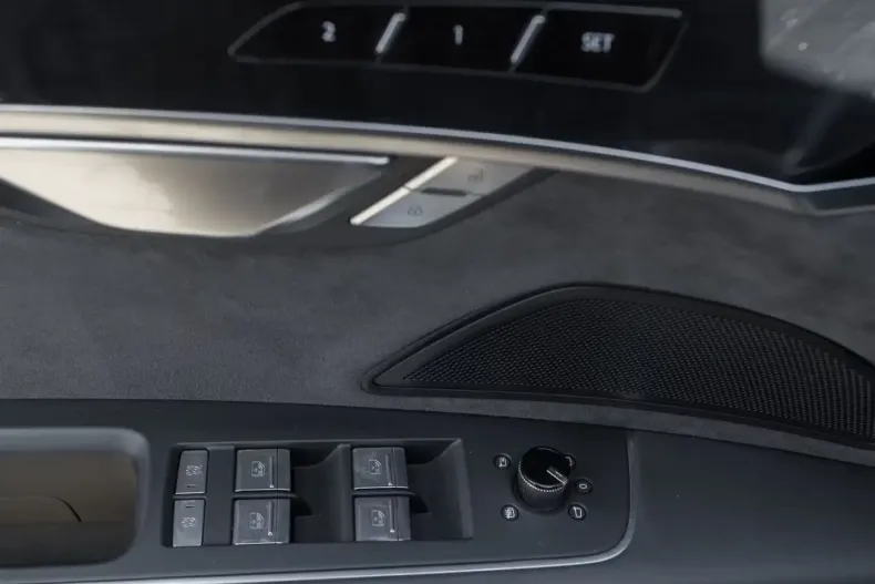 Audi A8 din 2022 cu 37.509 km - oferta AUD134764 - foto 14