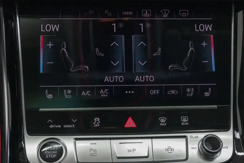 Audi A8 din 2023 cu 72.810 km - oferta AUD134769 - foto 4