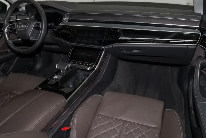 Audi A8 din 2023 cu 72.810 km - oferta AUD134769 - foto 13