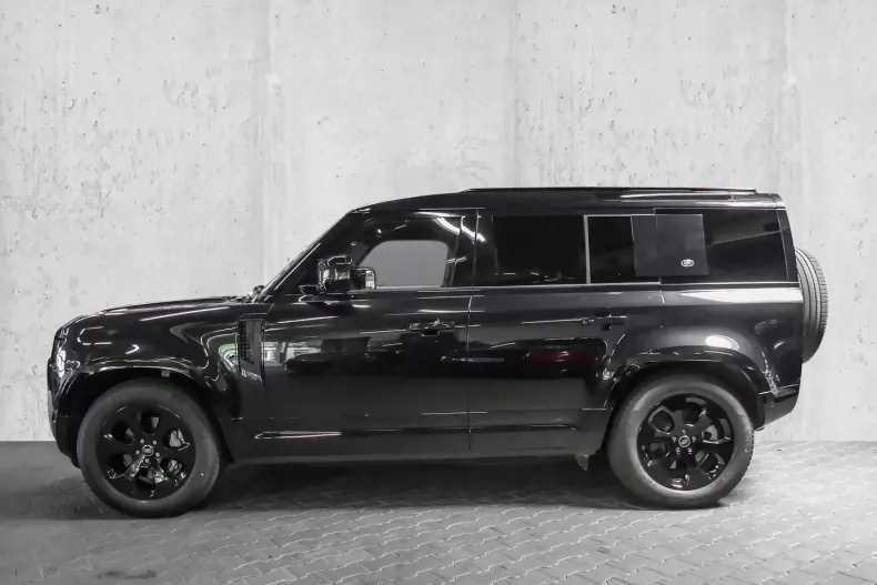 Land Rover Defender din 2023 cu 26.040 km - oferta LAN134775 - foto 5