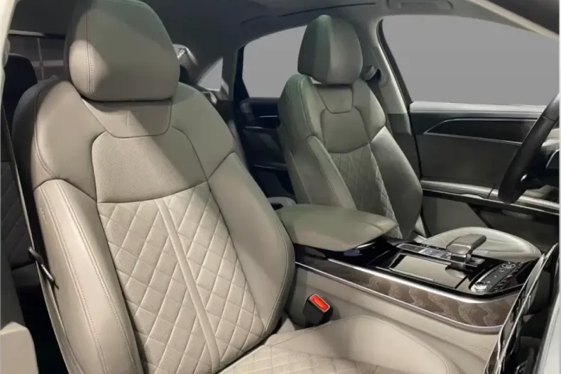 Audi A8 din 2022 cu 78.298 km - oferta AUD134776 - foto 4