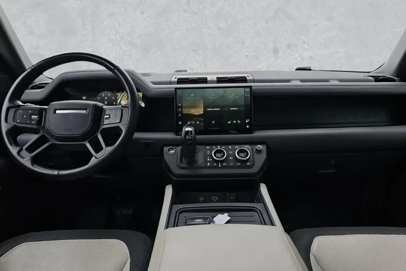 Land Rover Defender din 2023 cu 38.600 km - oferta LAN134784 - foto 7