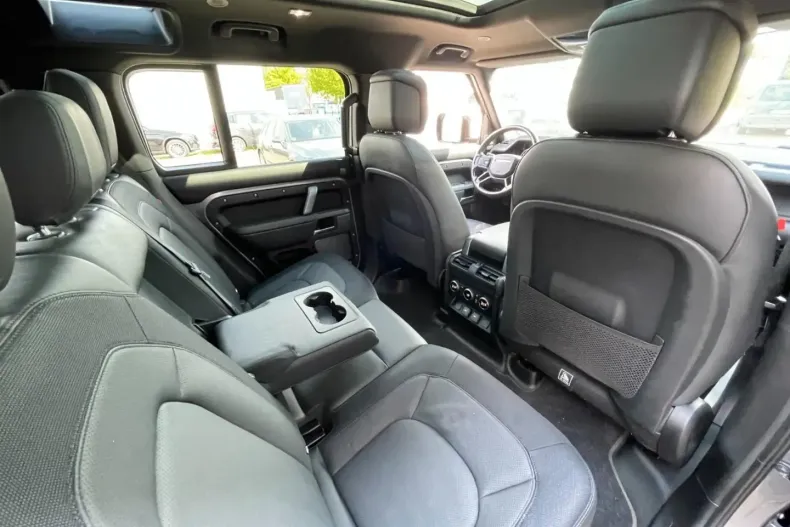 Land Rover Defender din 2023 cu 78.000 km - oferta LAN134786 - foto 9